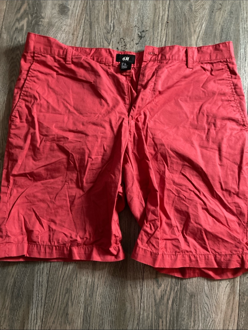 H&M Men’s Coral-Red Flat Front Shorts
